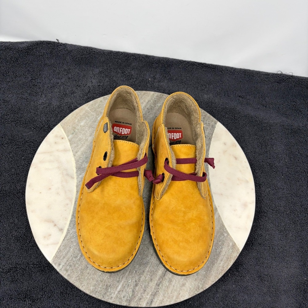 On Foot Made in Spain‎ Mustard Yellow Suede Fur Lined Desert Boots Women Sz 7